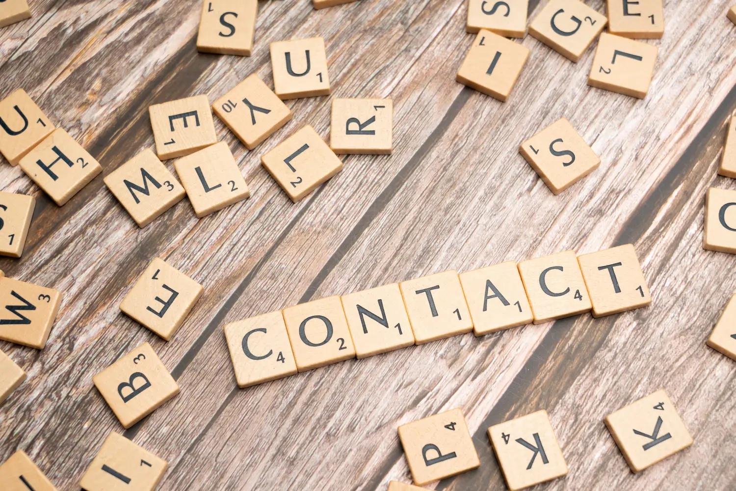 Pay Solution – Lohn- und Gehaltsberatung – Scrabble-Steine ​​im Bild